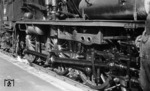Triebwerk der 38 3711 am Bahnsteig in Heilbronn Hbf. (22.08.1967) <i>Foto: Burkhard Wollny</i>