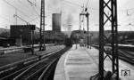 Blick auf den Stuttgarter Hauptbahnhof mit der abfahrbereiten 01 168 vor D 147 auf Gleis 14. (10.09.1967) <i>Foto: Burkhard Wollny</i>