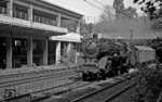 01 173 vor D 148 am Rosensteintunnel in Stuttgart. (26.08.1967) <i>Foto: Burkhard Wollny</i>