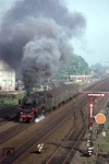 012 075-8 (01 1075) verlässt vor N 3140 nach Rheine den Bahnhof Salzbergen. (20.05.1975) <i>Foto: Dirk W. Kupfer</i>