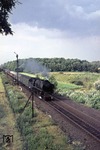 01 1080 mit einem Schnellzug bei Haltern am See auf dem Weg ins Ruhrgebiet. (1966) <i>Foto: H.D.Kremer</i>
