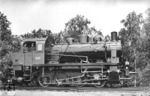 Lok 182 wurde unter der Fabriknummer 22990 bei Henschel in Kassel gebaut und traf 1936 als zweite, für die Görlitzer Kreisbahn gebaute ELNA, in Görlitz ein.Am 01.07.1948 wurde sie von der Deutschen Reichsbahn der DDR übernommen und bekam die Nummer 92 2902 zugewiesen, die sie bis zu ihrer Ausmusterung am 12.10.1970 behielt. (1936) <i>Foto: RVM-Filmstelle Berlin</i>