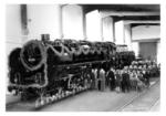 Die erste im Werk Chrzanow (Krenau) gebaute 44 284  (Fabr.-Nr. 851) wird vorgestellt. (1940) <i>Foto: RVM</i>