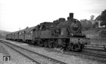 Die ehemalige SAAR-Bahnlok 78 293 verlässt mit P 1451 nach Aalen den Bahnhof Lorch im Remstal. (20.08.1968) <i>Foto: Burkhard Wollny</i>
