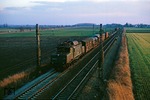 194 112 vor dem abendlichen Ng 63828 nach Nürnberg bei Nordendorf zwischen Donauwörth und Augsburg. (17.02.1988) <i>Foto: Wolfgang Bügel</i>