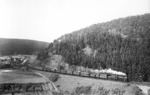 38 2805 (Bw Würzburg) vor P 2382 bei Krommenthal im Spessart auf dem Weg nach Hause. (31.05.1955) <i>Foto: Carl Bellingrodt</i>