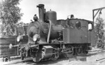 Am 14. Dezember 1913 wurde das letzte 5 km lange Teilstück der Strecke Görlitz West – Weißenberg Süd eröffnet, wo die Görlitzer Kreisbahn Anschluss an die Staatsbahnstrecke Löbau – Baruth – Radibor erhielt. Bemerkenswert war eine 1,6 km lange Zahnstangenstrecke des Systems Abt zwischen Königstein-Hochstein und Hilbersdorf, die bis 1922 benutzt und 1936 abgebaut worden ist. Der Betrieb wurde anfangs mit C-gekuppelten Zahnradloks abgewickelt, wie der Lok 3 hier im Bild, bevor mit dem Übergang zum Adhäsionsbetrieb drei Dh2-Lokomotiven des Typs ELNA 6 mit Riggenbach-Gegendruckbremse beschafft wurden (vgl. Bild 8319). (1936) <i>Foto: RVM-Filmstelle Berlin</i>