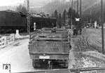 Eine unbekannte 01 passiert einen Bahnübergang auf der Frankenwaldbahn. (1936) <i>Foto: RVM (Euler)</i>