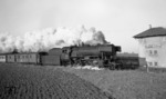 023 035 vor E 1965 nach Crailsheim an der Blockstelle Kahlberg bei Neuenstein. (15.01.1972) <i>Foto: Burkhard Wollny</i>