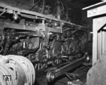 "Triebwerkspflege" an 50 2628 im Bw Crailsheim. (15.08.1966) <i>Foto: Burkhard Wollny</i>
