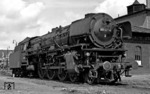 01 187 (001 187-4) kam bereits im Mai 1957 zum Bw Hof und tat dort bis zu ihrer Ausmusterung im Jahre 1973 Dienst. Die schöne Porträtaufnahme entstand im Mai 1969.  (15.05.1969) <i>Foto: Burkhard Wollny</i>