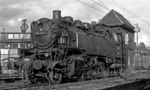 Von der Wintersonne gut ausgeleuchtet präsentiert sich 064 491 im Bw Ulm. (11.11.1972) <i>Foto: Burkhard Wollny</i>