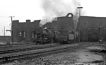 051 267 (links) und 051 415 im Bw Mannheim. (30.01.1971) <i>Foto: Burkhard Wollny</i>