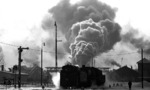 052 838 (50 2838) schiebt einen Schneepflug durch den winterlichen Bahnhof Crailsheim. (01.12.1973) <i>Foto: Burkhard Wollny</i>