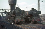 Die Osnabrücker 01 1076 und 01 1079 im Bw Hamburg-Altona. (09.04.1967) <i>Foto: K.D.Hensel</i>