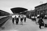 Die Teilnehmer des Deutschen Turn- und Sportfestes (26. bis 31. Juli 1938) in Breslau reisten standesgemäß mit dem Zug an. (07.1938) <i>Foto: RVM</i>