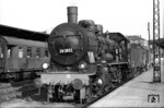 Im besten Pflegezustand präsentiert sich 38 3952 vom Bw Mainz Hbf im gleichnamigen Hauptbahnhof. (06.1951) <i>Foto: A. Dormann, Slg. W. Löckel</i>