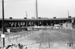 Der Rundschuppen im Bw Oberlahnstein, der sich zum Zeitpunkt der Aufnahme überraschend leer zeigt.  (09.1951) <i>Foto: A. Dormann, Slg. W. Löckel</i>