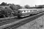 SVT 137 278 kreuzt als TS 55 "Vindobona" auf der Franz-Josefs-Bahn die Regionalstrecke nach Hütteldorf in Wien-Heiligenstadt. (1960) <i>Foto: A. Wagner</i>