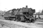 Eine der letzten Loks der Baureihe 24 bei der DB war 24 058 vom Bw Rahden (Krs. Lübbecke). Von November 1942 bis zu ihrer Ausmusterung am 10.03.1965 tat sie dort Dienst und war Vorbild für ein H0-Modell einer Göppinger Modellbaufirma. (03.1958) <i>Foto: Quebe</i>