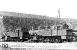 74 998 und 74 531 im Bw Remscheid-Lennep. Auffällig sind die abweichenden Bauarten der Wasserkästen. (04.04.1936) <i>Foto: RVM-Filmstelle Berlin</i>
