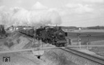 Zwei der drei letzten pr. P 8 der DB (038 772 und 038 711) vor einem Sonderzug bei Zollhaus (nahe Villingen-Schwenningen). (08.04.1973) <i>Foto: Burkhard Wollny</i>