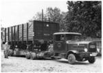 Funktionsvorführung des Culemeyer-Straßenfahrzeugs mit Kippvorrichtung, vermutlich im Rahmen der Feier "100-Jahre deutsche Eisenbahnen" in Nürnberg. (1935) <i>Foto: RVM</i>