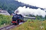 86 1501 mit P 9669 (Aue - Johanngeorgenstadt) bei Breitenbrunn (Erzgeb). (08.09.1990) <i>Foto: Slg. Wolfgang Bügel</i>