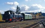 Rangierarbeiten mit 86 1049 im Bahnhof Marienberg-Gelobtland. Der Streckenabschnitt Reitzenhain–Marienberg wurde 2013 abgebaut. (19.10.1990) <i>Foto: Slg. Wolfgang Bügel</i>