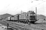 DR 218 031 (E 18 31) verlässt mit einem Gex (Gepäck- und Expreßgutzug) den Leipziger Hauptbahnhof. (06.05.1972) <i>Foto: Michael Malke</i>