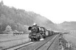 41 1180 mit Ng 66473 im Saaletal bei Orlamünde. (29.04.1983) <i>Foto: Thomas Fischer</i>