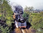 01 0533 verläßt mit dem E 802 nach Leipzig den Bahnhof Oppurg. (1977) <i>Foto: Karsten Risch</i>