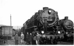 Die fabrikneu an das Bw Weißenfels gelieferte 43 009 im Wende-Bw Saalfeld (Saale). Daneben die Saalfelder 58 2008.  (1932) <i>Foto: RBD Erfurt</i>