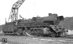 41 1141 wurde am 29. April 1939 beim Bw Schneidemühl Vbf (RBD Osten) in Dienst gestellt. Hier wird sie in ihrer letzten Heimat-Dienststelle Bw Neubrandenburg bekohlt. (09.1975) <i>Foto: Frank Lüdecke</i>