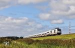 248 501 befördert den ICE 2375 nach Frankfurt/M (Tz 1817) auf dem Hindenburgdamm östlich von Morsum. (24.08.2026) <i>Foto: Joachim Bügel</i>