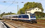 Statt der erwarteten E 40 1313 kam "nur" 145 040 mit der mittwöchentlichen Überführungsfahrt DLr 93623 von Köln Bbf nach Dortmund-Eving über die S-Bahngleise in Haan-Gruiten gefahren. (23.09.2026) <i>Foto: Joachim Bügel</i>