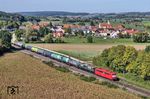 Auch wenn es keine Zuckerrüben sind, brachte der Tankzug mit den beiden 151 113 und 151 001 etwas Abwechslung in die Plandampfveranstaltung. Hier verlässt der Zug den Bahnhof Wörnitzstein in Richtung Donauwörth. (23.09.2026) <i>Foto: Joachim Schmidt</i>