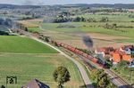 50 4073 (und Schlusslok 58 1111) erreichen mit dem beladenen Zuckerübenzug DGS 95014 den Bahnhof Wörnitzstein. (23.09.2026) <i>Foto: Joachim Schmidt</i>