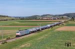 186 104 der Railpool GmbH München mit einem Kesselwagenzug bei Möttingen. (23.09.2026) <i>Foto: Joachim Schmidt</i>