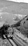95 0045 mit P 18003 nach Sonneberg (Thür) auf dem ehemals zweigleisigen und von 1939 bis 1946 elektrifizierten Streckenabschnitt zwischen Unterloquitz und Marktgölitz. (11.1978) <i>Foto: Burkhard Wollny</i>