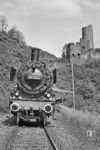 Der Klassiker in Monreal war natürlich das Bild mit der Löwen- und Philippsburg. Das Motiv schaffte es dann auf den Titel der "Dampfgeführten Reisezüge Sommerfahrplan 1972" (04.06.1972) <i>Foto: Wolfgang Bügel</i>