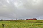 Beim Erscheinen des 218-Pärchens 218 385 und 218 390 vor dem Autozug AS 1423 nach Niebüll war das Wetter bei Morsum auf Sylt wieder "planmäßig" zusammengebrochen. (30.08.2026) <i>Foto: Joachim Bügel</i>