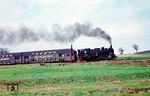 94 1292 auf dem Steilstreckenabschnitt (59 ‰) der ehemaligen Zahnradstrecke zwischen Schmiedefeld am Rennsteig und dem Scheitelpunkt der Strecke am Spitzkehrenbahnhof Rennsteig auf einer Höhe von 747 m.  (05.1971) <i>Foto: Rolf Hahmann</i>