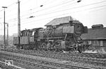 051 231 (Bw Wuppertal-Vohwinkel) macht sich am Stellwerk "Ln" in Wuppertal-Langerfeld auf den Weg nach -Wichlinghausen. Warum an diesem Tag die Zugleistung des Ng 17602 nicht fotografiert wurde, ließ sich nicht mehr klären. (01.08.1972) <i>Foto: Joachim Bügel</i>