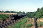03 2295 mit D 565 nach Leipzig bei Berlin-Altglienicke. (17.08.1975) <i>Foto: Michael Kreher</i>