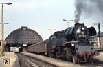 65 1031 wartet in Gera Hbf vor P 9075 (Gera - Altenburg) auf Ausfahrt. (13.10.1977) <i>Foto: Peter Schiffer</i>