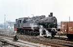 93 1001 (Schichau/Elbing, Baujahr 1923) rangiert im Bahnhof Halberstadt. Die Lok war seit März 1955 hier stationiert und wurde am 29.10.1970 auch in Halberstadt ausgemustert. (04.1969) <i>Foto: Slg. Wolfgang Bügel</i>