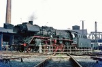 03 2203 erhielt im Februar 1970 einen Ersatzkessel von 22 074. Hier wendet die Leipziger Maschine im Bw Halle P.  (09.1973) <i>Foto: Slg. Wolfgang Bügel</i>