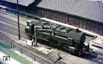 95 0044 ergänzt ihre Wasservorräte im Bahnhof Lauscha. (21.05.1976) <i>Foto: Wolfgang Bügel</i>