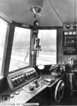 Blick in den Führerstand eines SVT 137 der Bauart "Leipzig". (1938) <i>Foto: RVM</i>